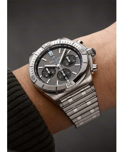 Купить Швейцарские механические титановые наручные часы Breitling EB0134101M1E1 с хронографом  в E-mobi