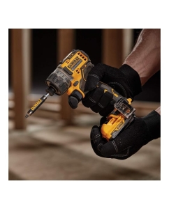 Купить Шуруповерт DEWALT 12 В XR DCF601D2-QW  в E-mobi