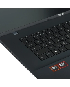 Купить Ноутбук ASUS Vivobook 18 M1807HA-S8092 (90NB15P1-M00640) Ryzen 7 260 32Gb SSD 1Tb AMD Radeon 780M Graphics 18,4 WUXGA IPS 70Вт*ч No OS Синий  в E-mobi