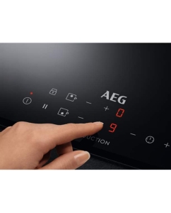 Купить Встраиваемая варочная панель индукционная AEG IKB32300CB черный  в E-mobi