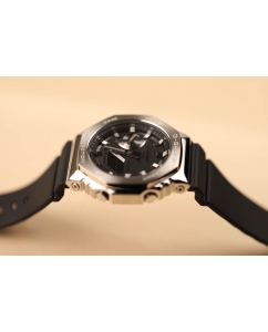 Купить Японские наручные часы Casio G-SHOCK GM-2100-1AER с хронографом  в E-mobi