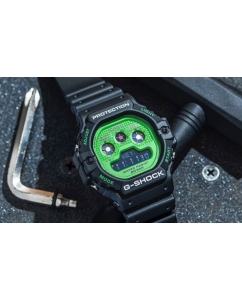 Купить Японские наручные часы Casio G-SHOCK DW-5900RS-1ER с хронографом  в E-mobi