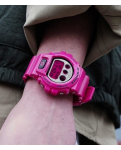 Купить Японские наручные часы Casio G-SHOCK DW-6900RCS-4 с хронографом  в E-mobi