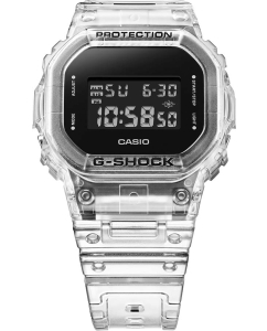 Купить Японские наручные часы Casio G-SHOCK DW-5600SKE-7ER с хронографом  в E-mobi
