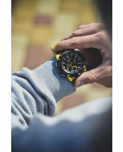 Купить Японские наручные часы Casio G-SHOCK GA-2000-1A9ER с хронографом  в E-mobi